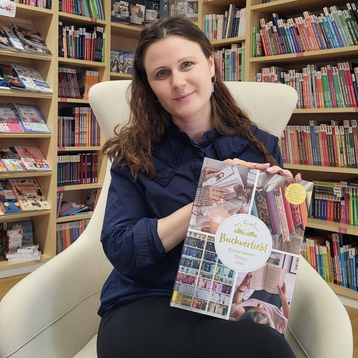 . Vorstellung: “Buchverliebt. Bücherwelten. Storys. DIYs.”